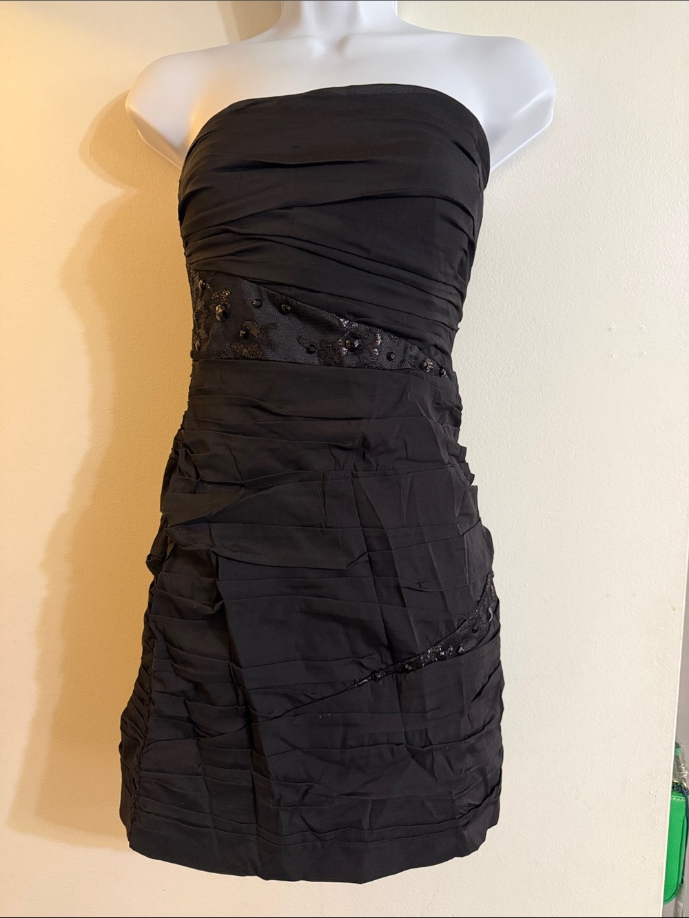 NWT Y2K Express Strapless Black Ruched Cocktail Dress w/ Lace Detail Size 0